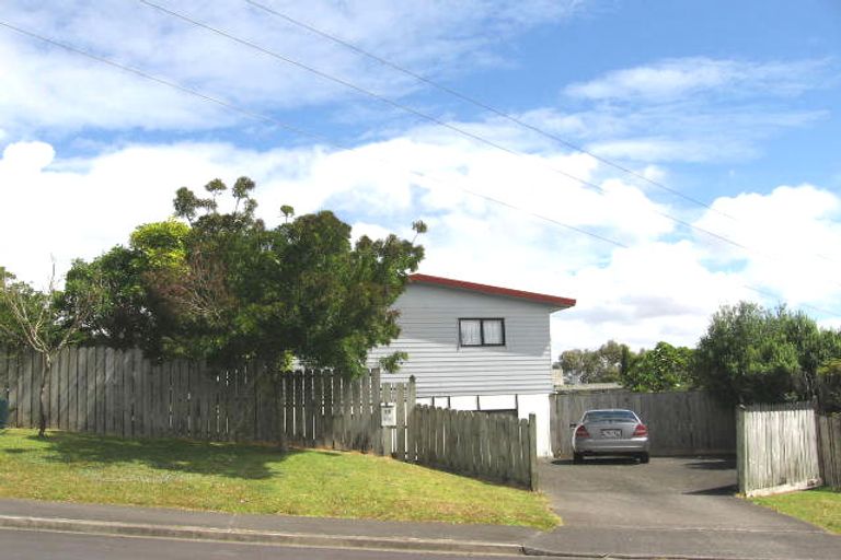 Photo of property in 28 Hale Crescent, Bayview, Auckland, 0629