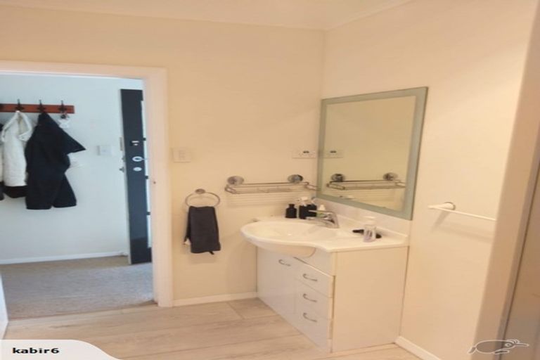 Photo of property in 12c Tyne Street, Island Bay, Wellington, 6023