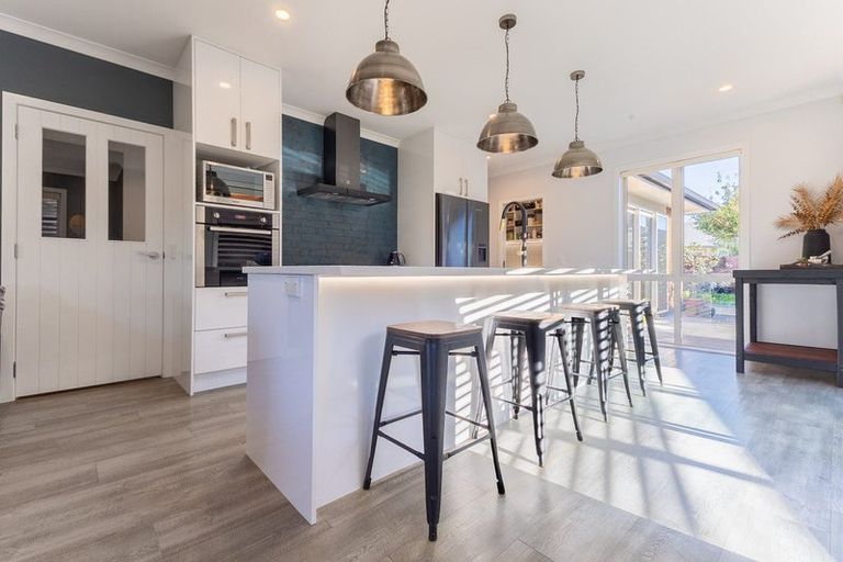 Photo of property in 20 Hudson Place, Paraparaumu, 5032