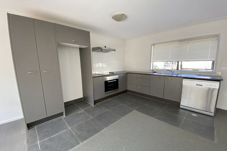 Photo of property in St Claire Village, 66/172 Mcleod Road, Te Atatu South, Auckland, 0610