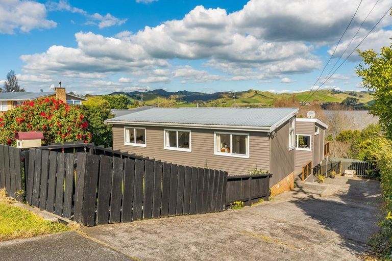 Photo of property in 50 Kimihia Road, Huntly, 3700