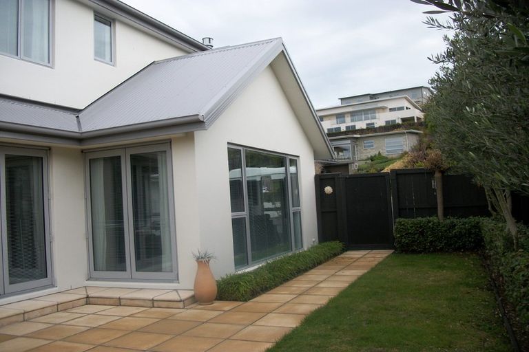 Photo of property in 15 Pentonville Close, Westmorland, Christchurch, 8025