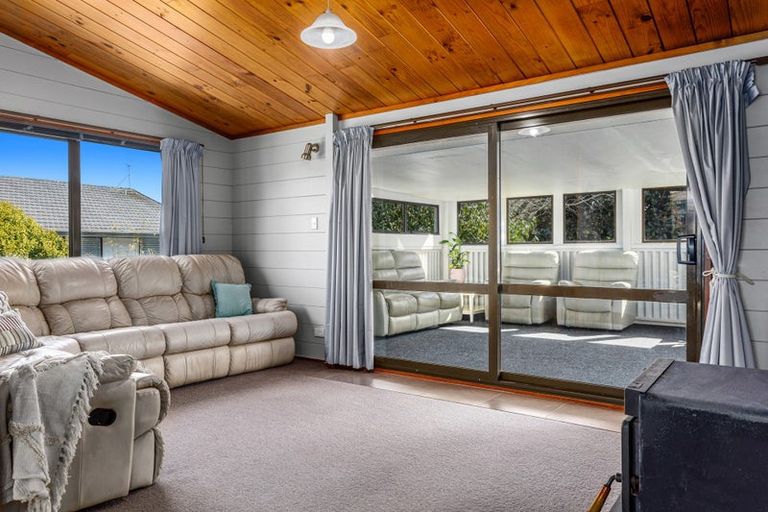 Photo of property in 2 Windsor Rise, Whakatane, 3120