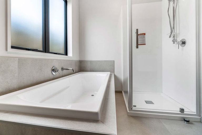 Photo of property in 21 Quinns Road, Shirley, Christchurch, 8013