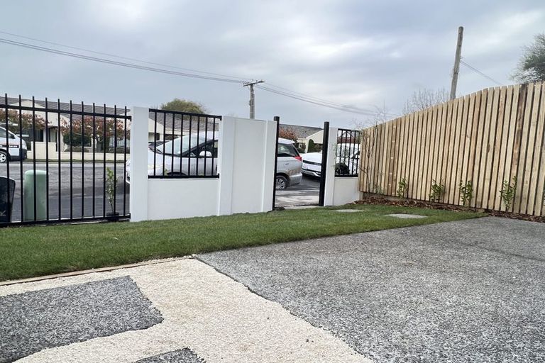 Photo of property in 2/58 Somme Street, St Albans, Christchurch, 8014