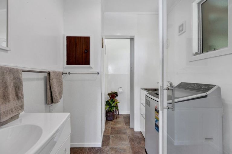 Photo of property in 839 Otaraoa Road, Tikorangi, Waitara, 4383