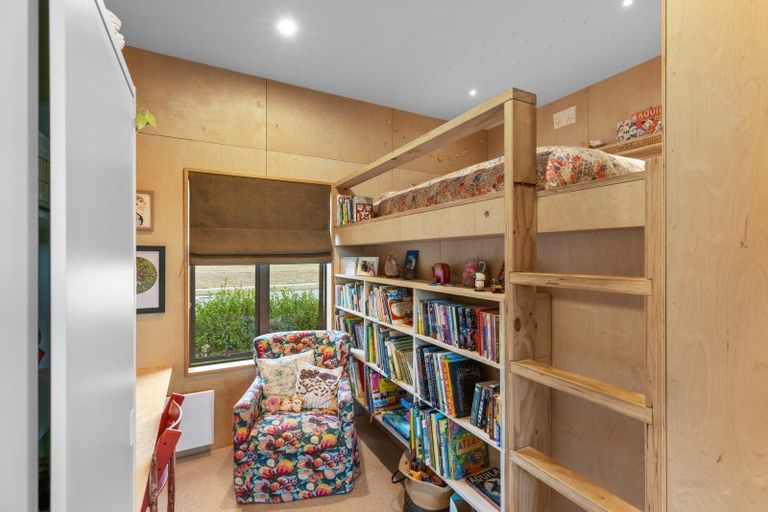 Photo of property in 3 Doug Ledgerwood Drive, Wanaka, 9305