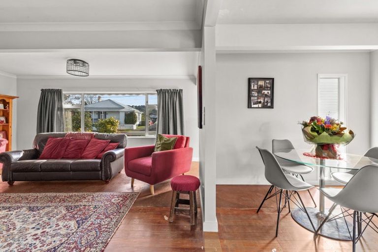 Photo of property in 7 Totara Street, Taradale, Napier, 4112