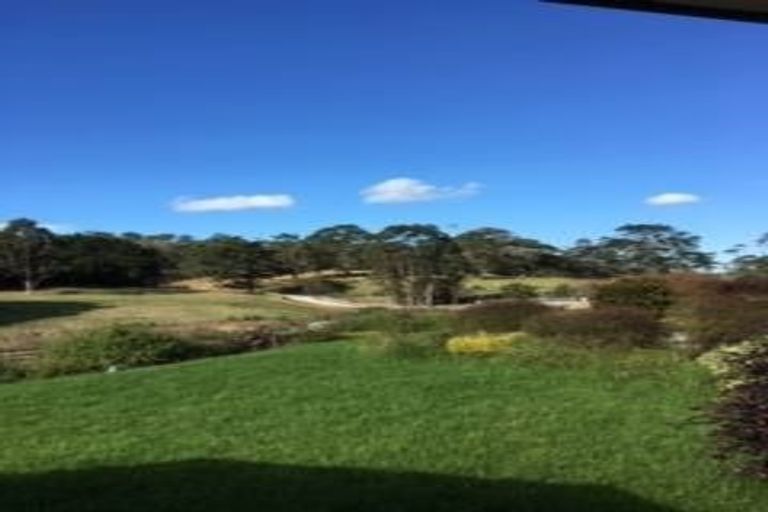 Photo of property in 131 Foster Road, Kumeu, 0891