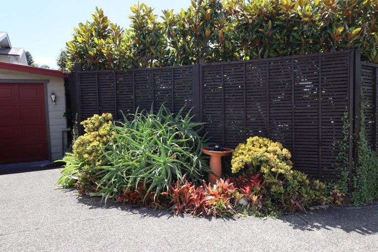 Photo of property in 50a Ngataringa Road, Devonport, Auckland, 0624