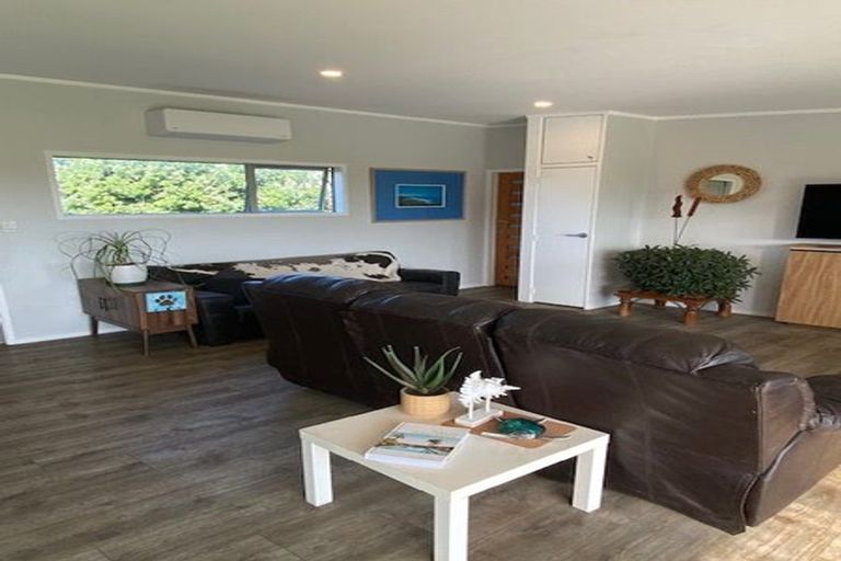 Photo of property in 84 Kaihau Road, Karioitahi, Waiuku, 2683