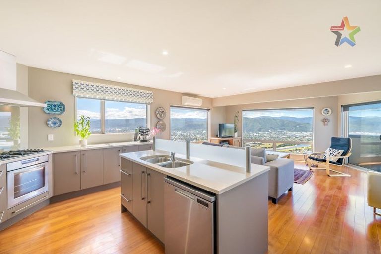 Photo of property in 93 Cypress Drive, Maungaraki, Lower Hutt, 5010