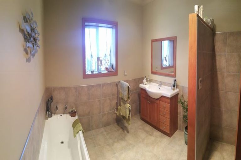 Photo of property in 16 Tarbottons Road, Tinwald, Ashburton, 7700