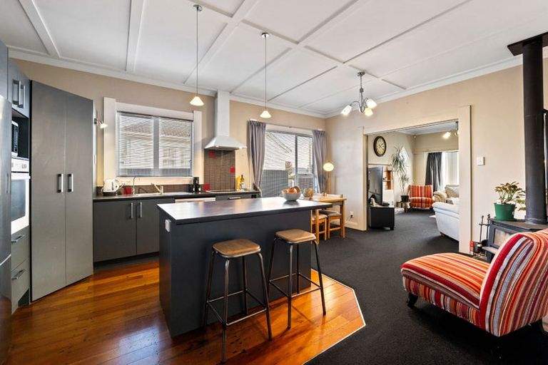 Photo of property in 52 Dixon Avenue, Hawera, 4610