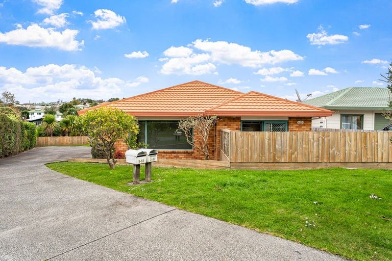 Photo of property in 1/52 Donald Street, Stanmore Bay, Whangaparaoa, 0932