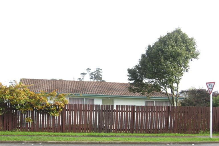 Photo of property in 345 Bucklands Beach Road, Bucklands Beach, Auckland, 2012