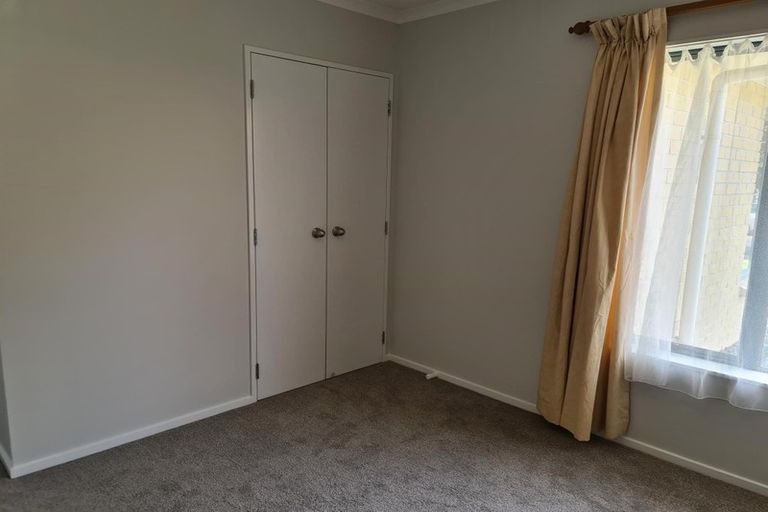 Photo of property in 6 Anrath Close, East Tamaki, Auckland, 2016