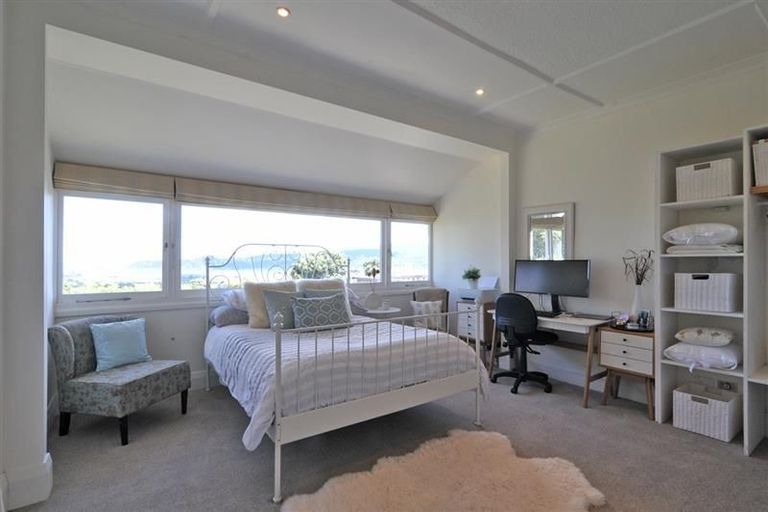 Photo of property in 25 Seatoun Heights Road, Miramar, Wellington, 6022