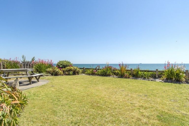 Photo of property in 595 Pukehina Parade, Pukehina, 3189