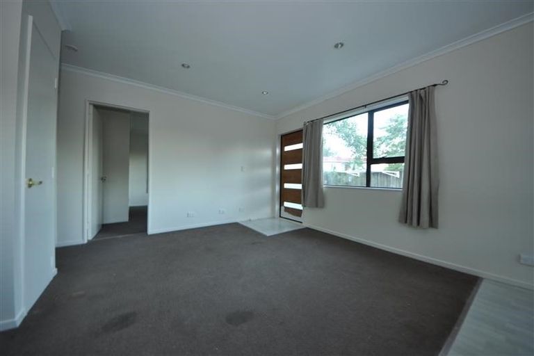 Photo of property in 19 Virgo Place, Glen Eden, Auckland, 0602