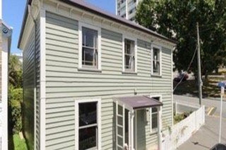 Photo of property in 15 Cottleville Terrace, Thorndon, Wellington, 6011