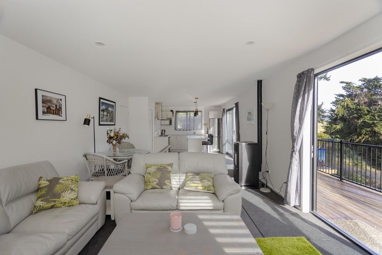 Photo of property in 10 Bute Street, Moeraki, 9482