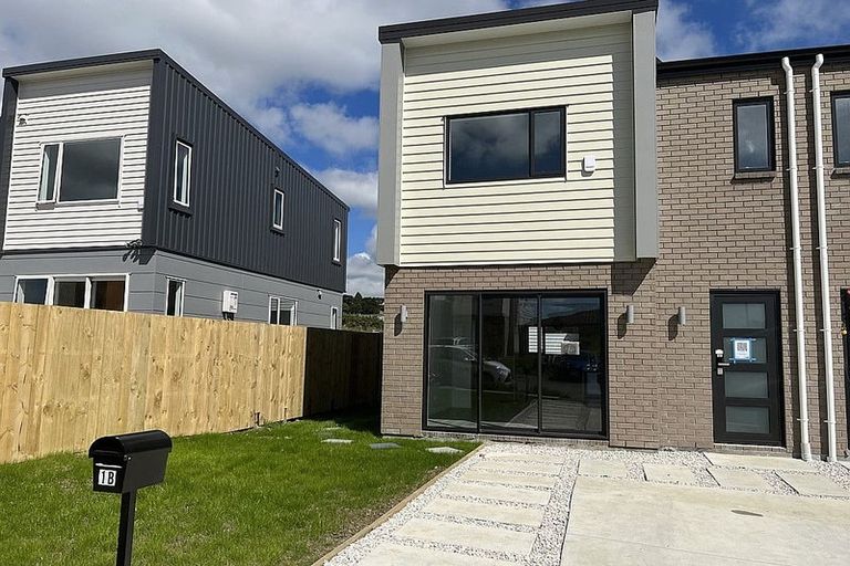 Photo of property in 1b Poruru Close, Papakura, 2110