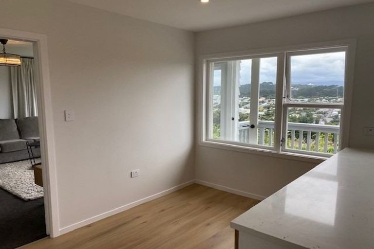 Photo of property in 25 Breton Grove, Kingston, Wellington, 6021