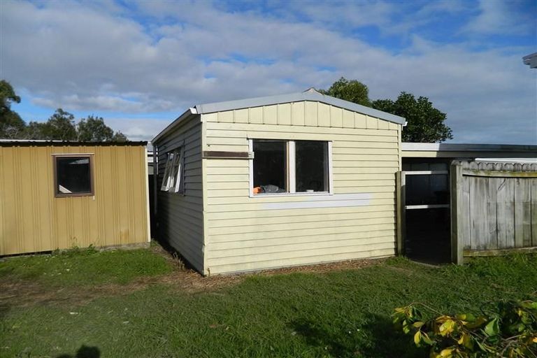 Photo of property in 56 Cascades Road, Pakuranga Heights, Auckland, 2010