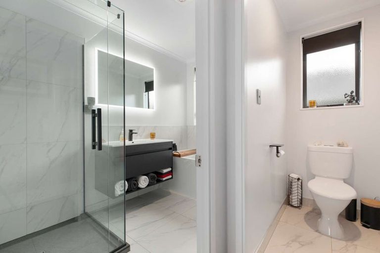 Photo of property in 52 Kaiwaka Road, Waiuku, 2123