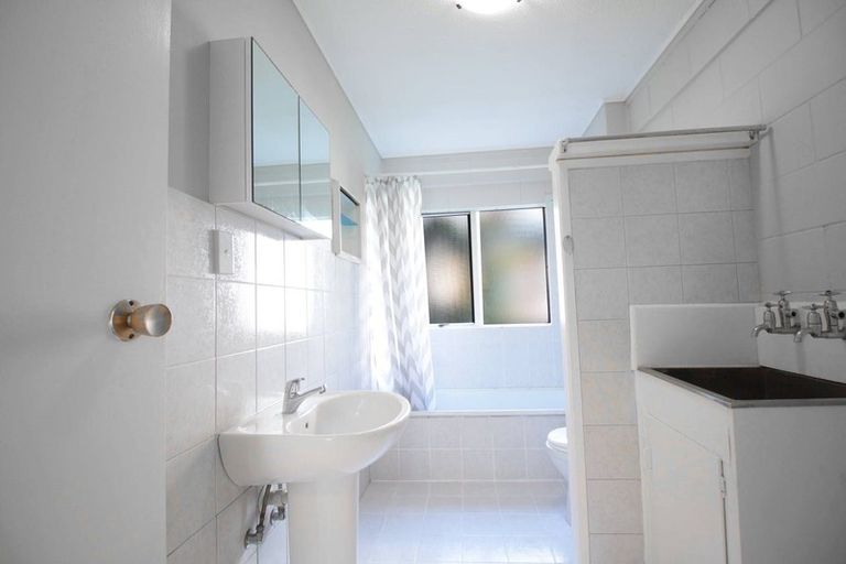 Photo of property in 5/48 Mcleod Road, Henderson, Auckland, 0612