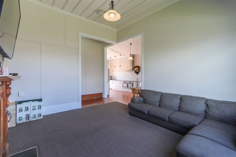 Photo of property in 19 Richmond Street, Inglewood, 4330