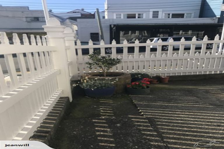 Photo of property in 24 Majoribanks Street, Mount Victoria, Wellington, 6011