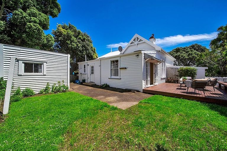 Photo of property in 47 Doralto Road, Frankleigh Park, New Plymouth, 4310