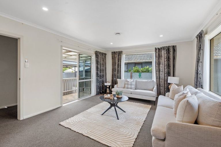 Photo of property in 9 Pembroke Street, Avondale, Christchurch, 8061