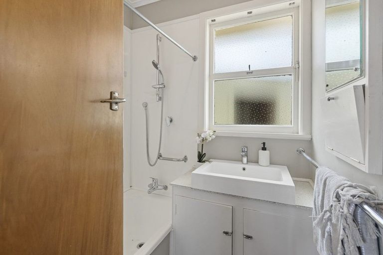 Photo of property in 4 Regent Street, Brookfield, Tauranga, 3110