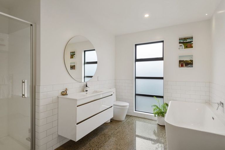 Photo of property in 111 Tomes Road, St Albans, Christchurch, 8052