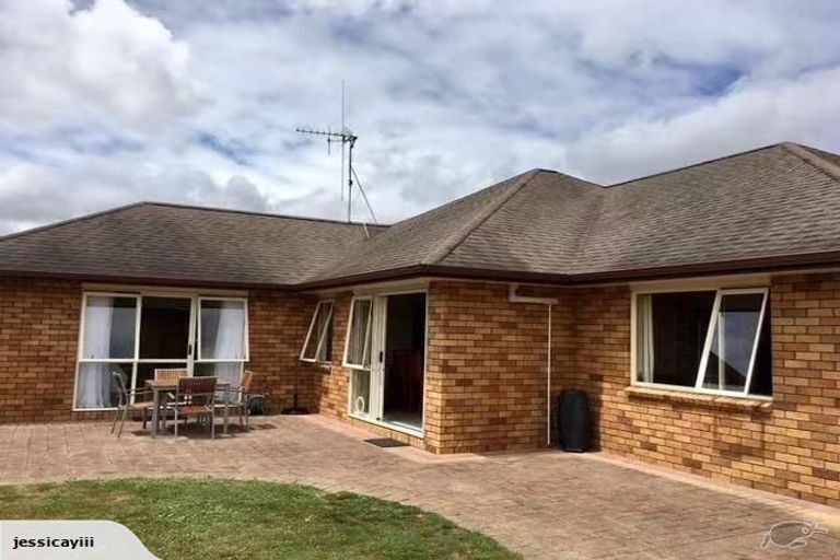 Photo of property in 59 Saint James Drive, Huntington, Hamilton, 3210