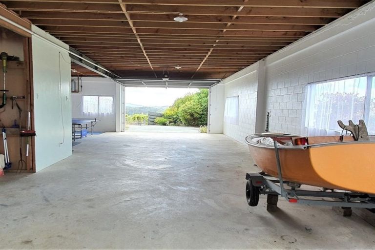 Photo of property in 12 Kotare Place, Sandspit, Warkworth, 0982