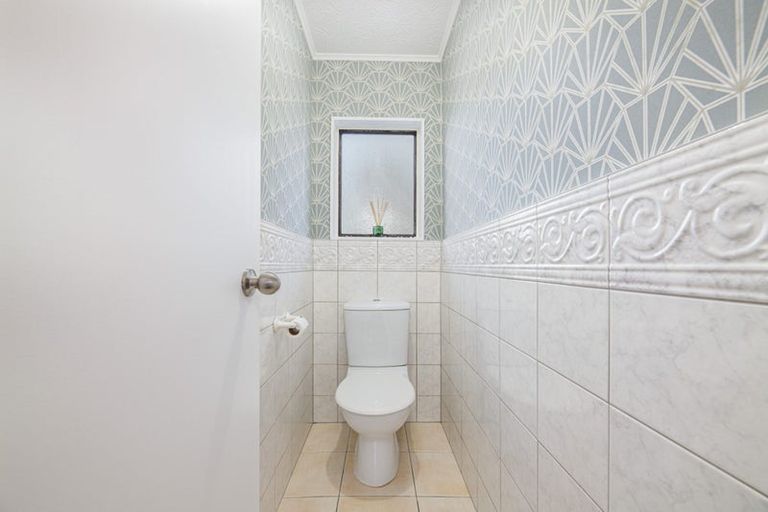 Photo of property in 14 Alidade Place, Massey, Auckland, 0614