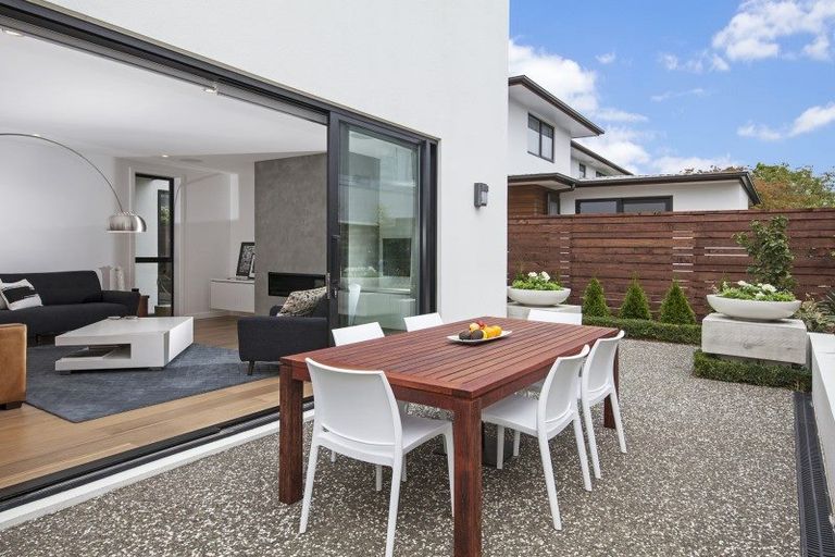 Photo of property in 39 Winchester Street, Merivale, Christchurch, 8014