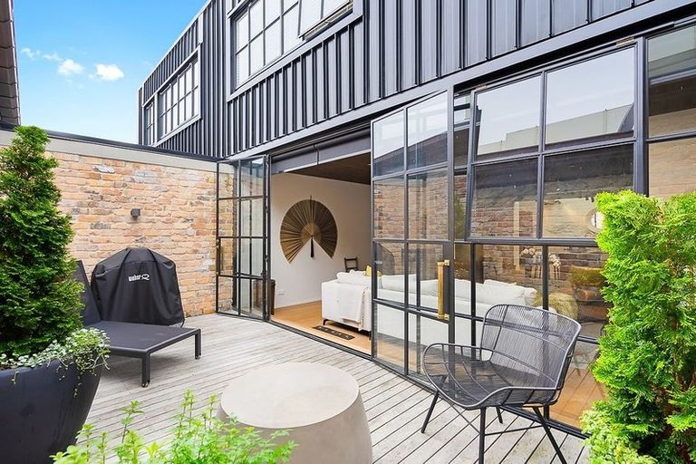 Photo of property in Ford Lofts, 8/15a Augustus Terrace, Parnell, Auckland, 1052