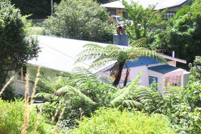 Photo of property in 32 Balfour Street, Mornington, Wellington, 6021