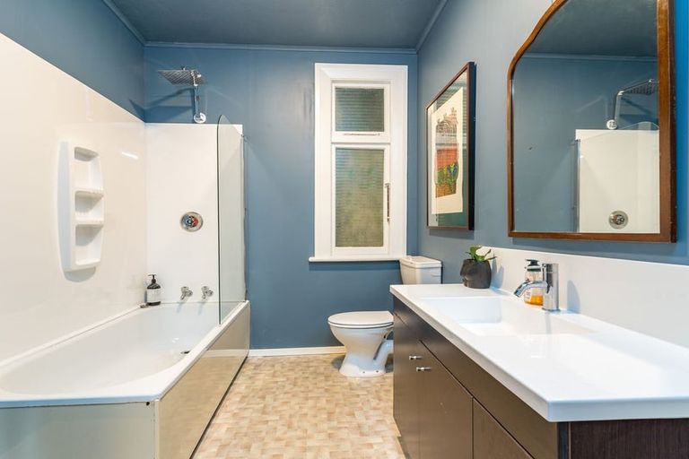 Photo of property in 395 South Road, Caversham, Dunedin, 9012