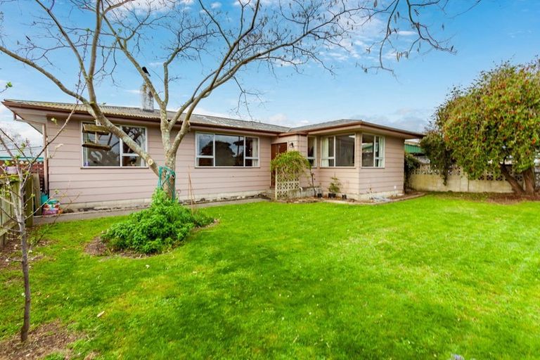 Photo of property in 20 Columbus Crescent, Flaxmere, Hastings, 4120