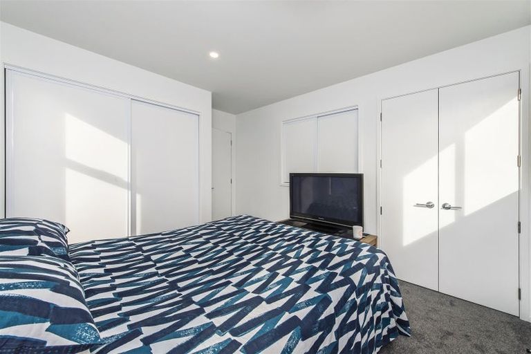 Photo of property in 2/241 Lincoln Road, Addington, Christchurch, 8024