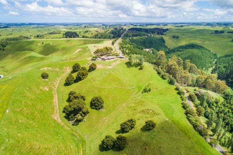 Photo of property in 109 Junction Road, Halcombe, Feilding, 4777