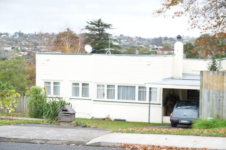 Photo of property in 47 Cockle Bay Road, Cockle Bay, Auckland, 2014