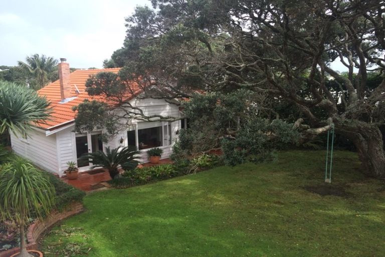 Photo of property in 35 Clifton Road, Hauraki, Auckland, 0622