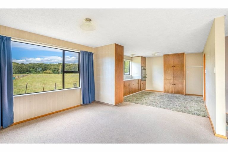 Photo of property in 66 Clifden Highway, Tuatapere, 9691